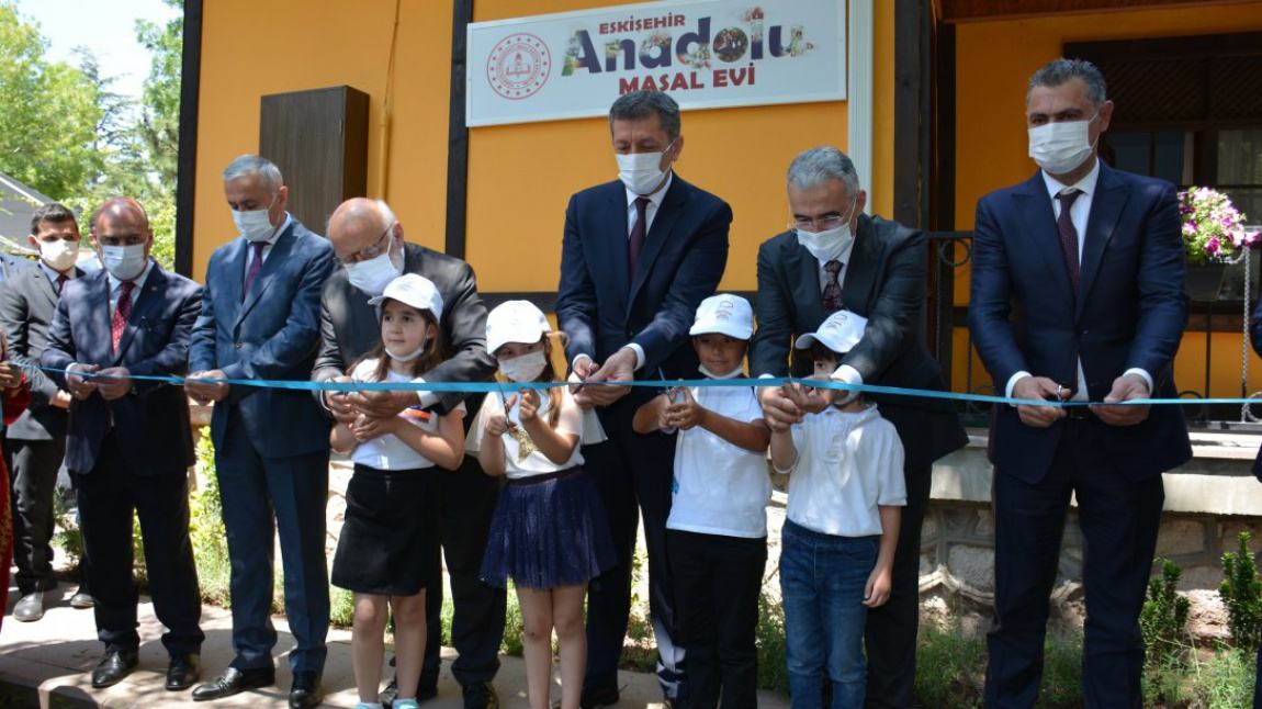 Adnan Menderes Anaokulu Masal Evi Açılışında 